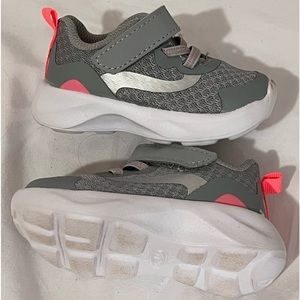 Baby girl sneakers grey and neon pink